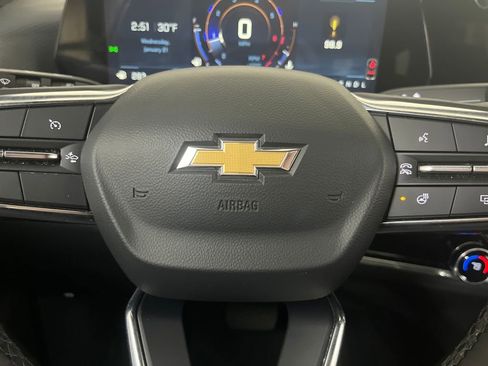 Used 2025 Chevrolet Equinox LT w/ Convenience Package II image 63