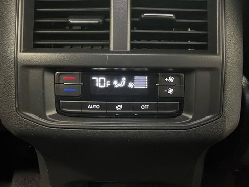 Used 2022 Volkswagen Atlas SE AWD/4WD image 31