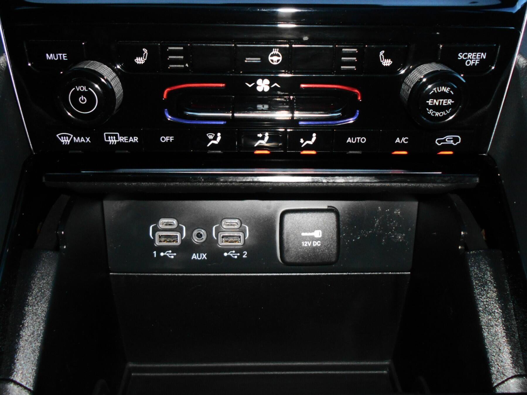 Certified 2023 Jeep Grand Cherokee L Limited AWD/4WD image 15