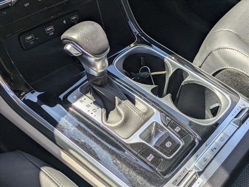 Used 2023 Kia Carnival SX Prestige image 19