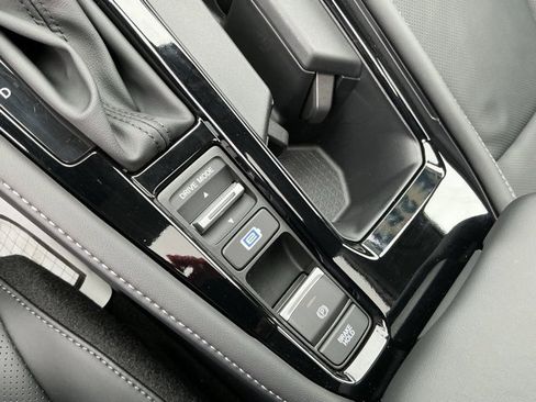 Used 2025 Honda Accord Touring image 23