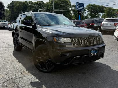 Used 2018 Jeep Grand Cherokee Altitude