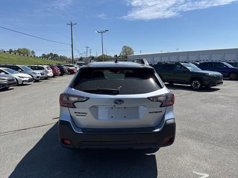 Used 2024 Subaru Outback Onyx Edition image 5