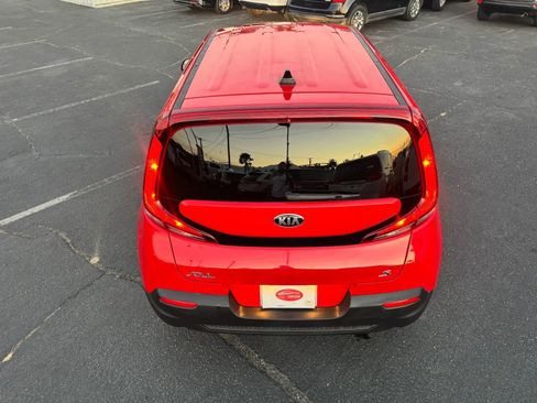 Used 2020 Kia Soul S FWD image 8