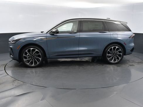 New 2026 Lincoln Nautilus Black Label image 5