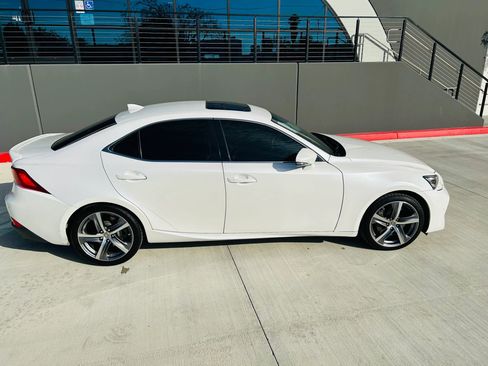 Used 2017 Lexus IS 200t w/ Navigation System Package image 15