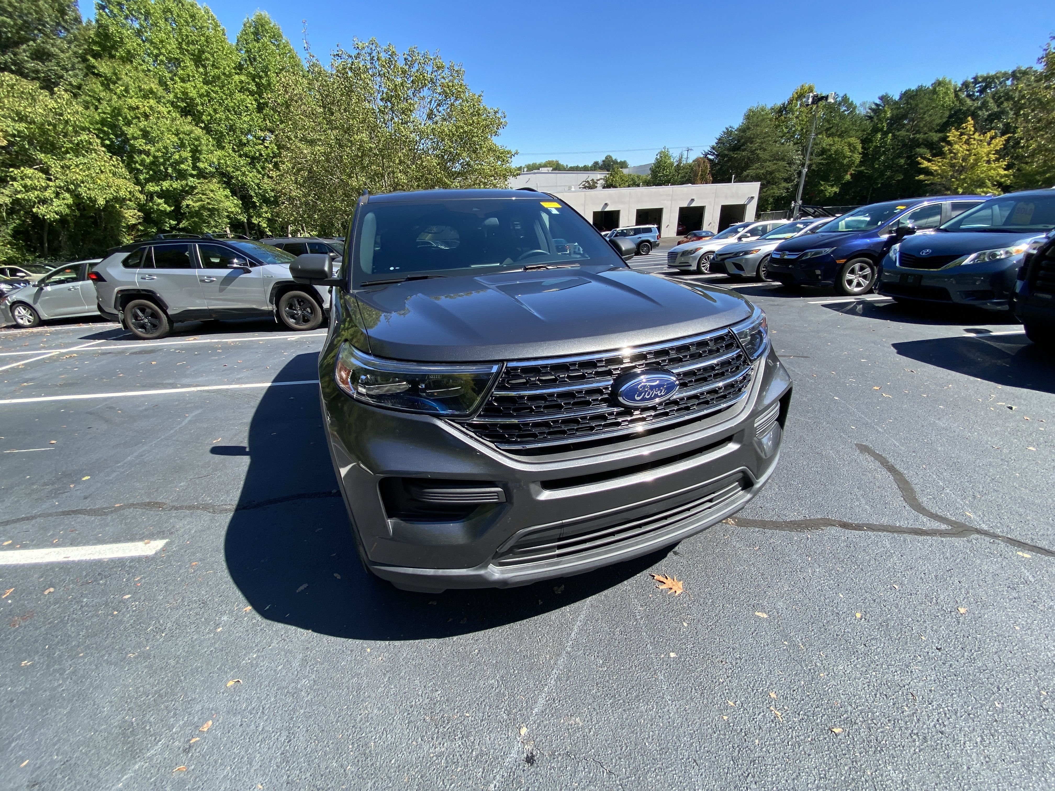 Used 2020 Ford Explorer XLT w/ Class III Trailer Tow Package AWD/4WD image 15