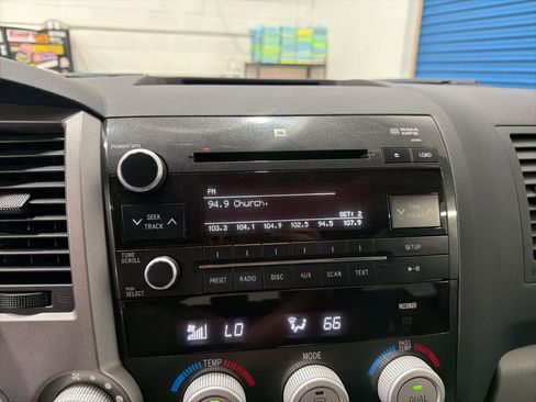 Used 2011 Toyota Tundra Limited w/ Memory Pkg AWD/4WD image 13