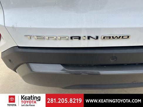 Used 2025 GMC Terrain Elevation image 9