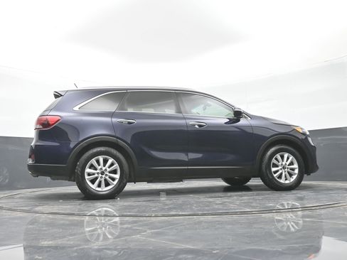 Used 2020 Kia Sorento LX w/ LX I4 Convenience Package image 46