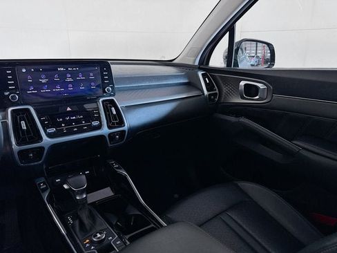 Certified 2023 Kia Sorento SX AWD/4WD image 24