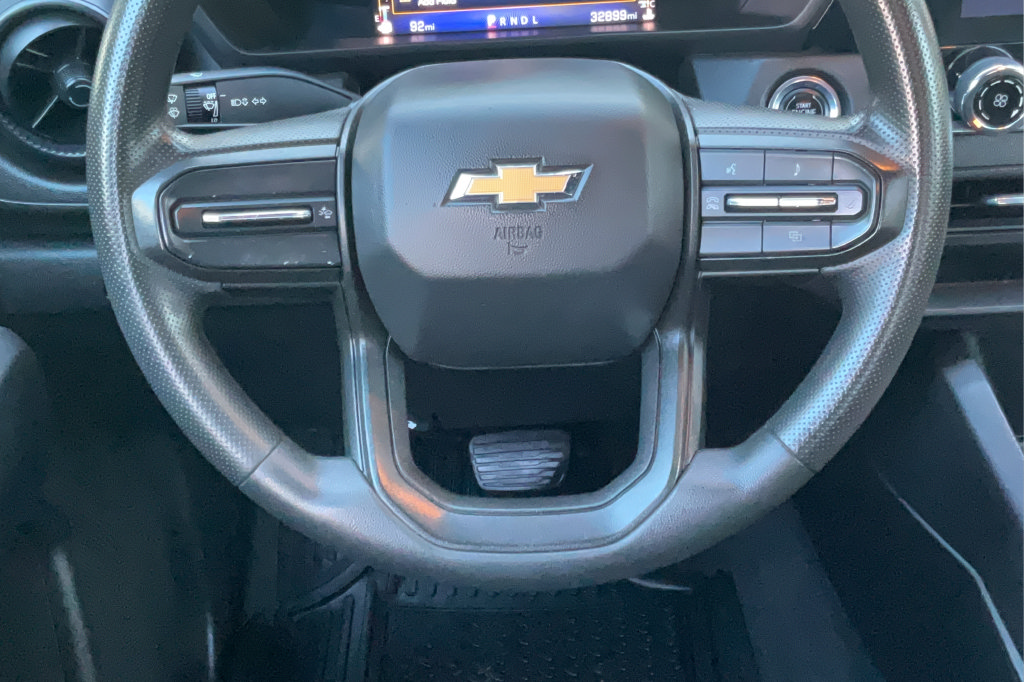 Used 2023 Chevrolet Colorado W/T RWD image 13
