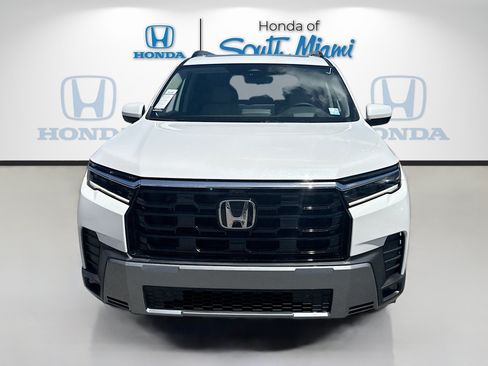 New 2026 Honda Pilot Elite image 2