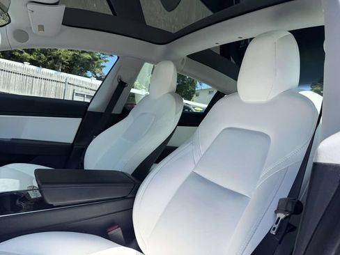 Used 2019 Tesla Model 3 Long Range AWD/4WD image 10