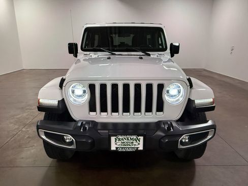 Used 2020 Jeep Wrangler Unlimited Sahara w/ LED Lighting Group AWD/4WD image 41