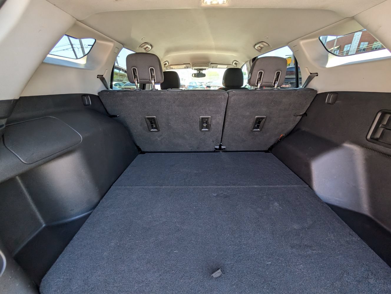 Used 2020 GMC Terrain SLE w/ Driver Convenience Package FWD image 19