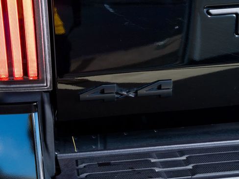 Used 2024 Toyota Tacoma TRD Off-Road image 29