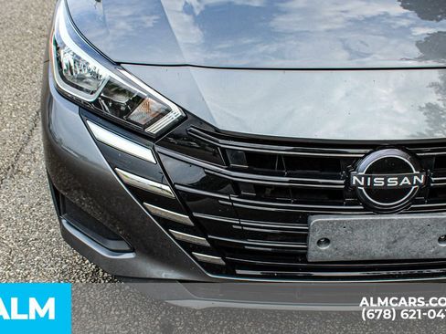 Used 2024 Nissan Versa SV FWD image 11
