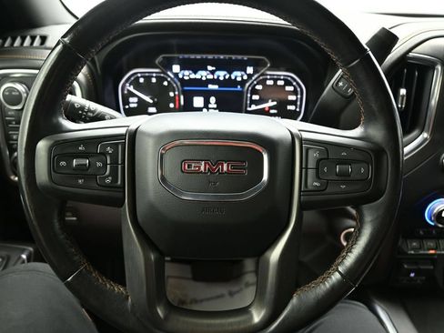 Used 2021 GMC Sierra 1500 AT4 w/ AT4 Value Package AWD/4WD image 17