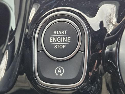 Certified 2025 Mercedes-Benz GLA 250 image 20