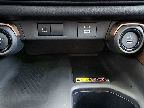 Used 2025 Toyota Grand Highlander AWD Hybrid image 45
