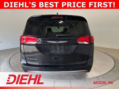 Used 2019 Chrysler Pacifica Touring-L w/ Advanced Safetytec Group FWD image 6