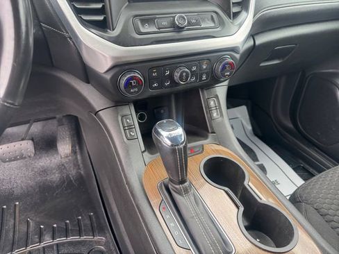 Used 2019 GMC Acadia SLE w/ Driver Alert Package I image 15