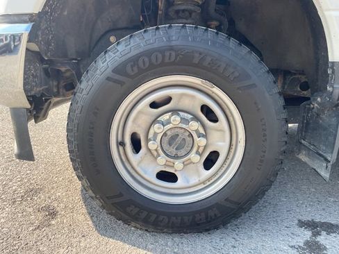 Used 2021 Ford F250 XL w/ Power Equipment Group AWD/4WD image 28