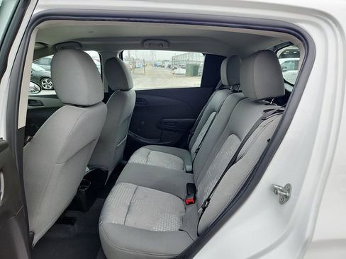 Used 2020 Chevrolet Sonic LT image 6