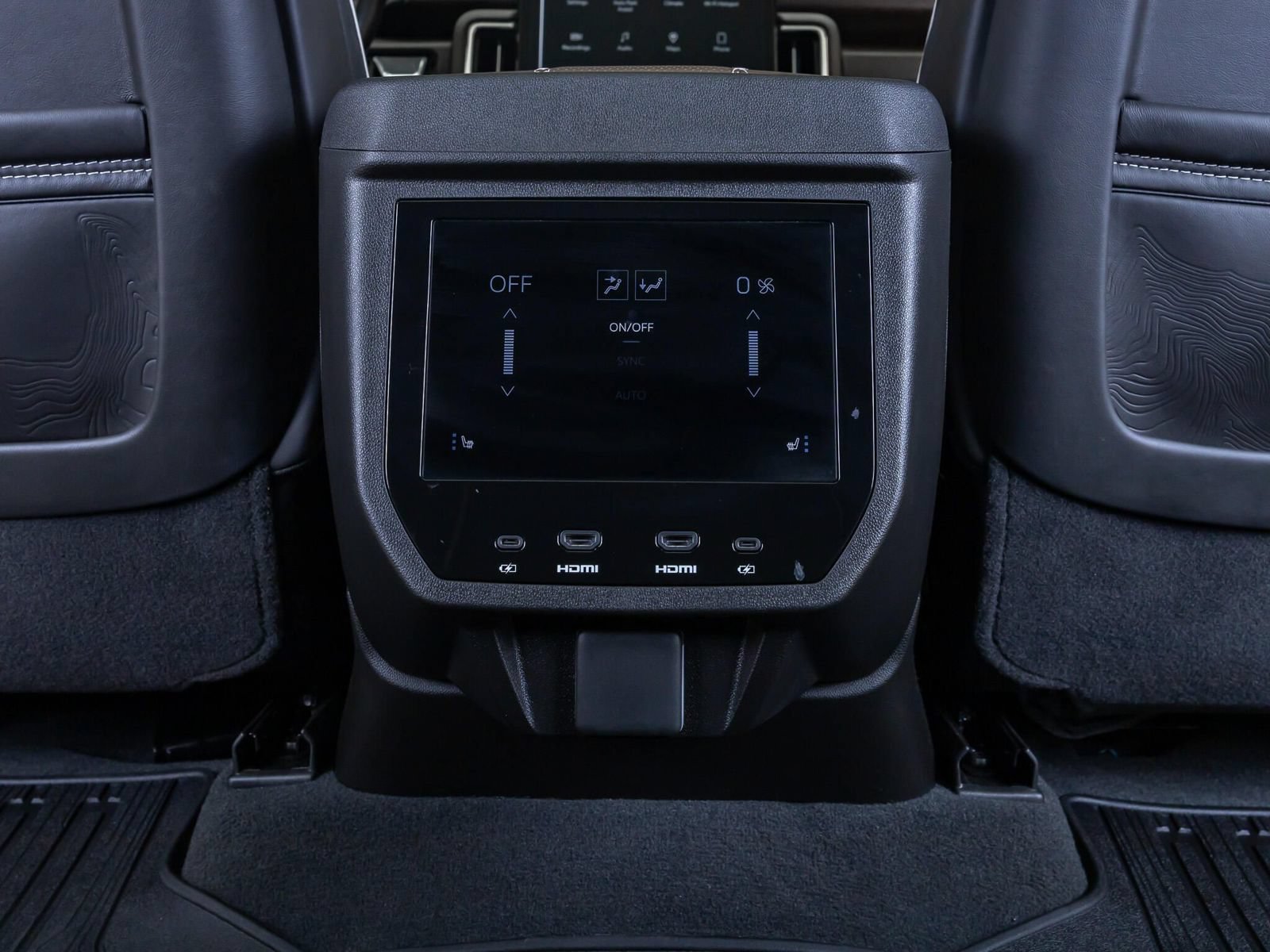 Used 2025 GMC Yukon Denali Ultimate AWD/4WD image 33