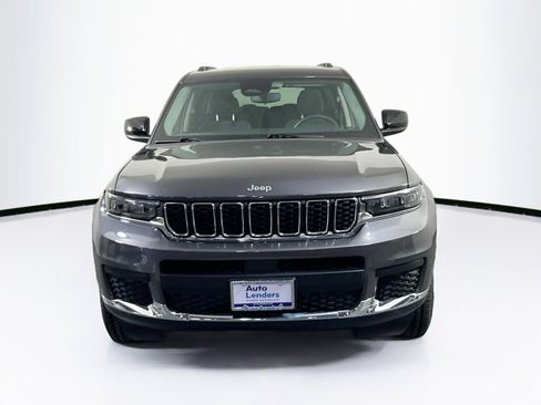 Used 2023 Jeep Grand Cherokee L Laredo image 2