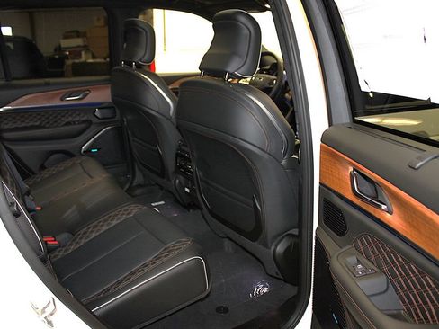 New 2026 Jeep Grand Cherokee Summit w/ MOPAR Finishing Package AWD/4WD image 42