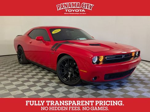 Used 2015 Dodge Challenger R/T w/ Quick Order Package 28B R/T RWD image 1