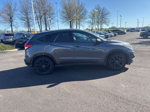 Used 2022 Honda HR-V Sport image 12