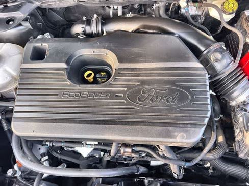 Used 2020 Ford Escape Titanium AWD/4WD image 10