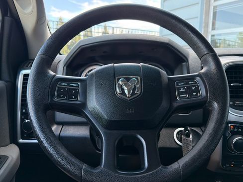 Used 2017 RAM 1500 Classic SLT AWD/4WD image 22