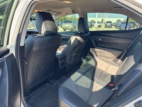 Used 2018 Toyota Corolla SE FWD image 11