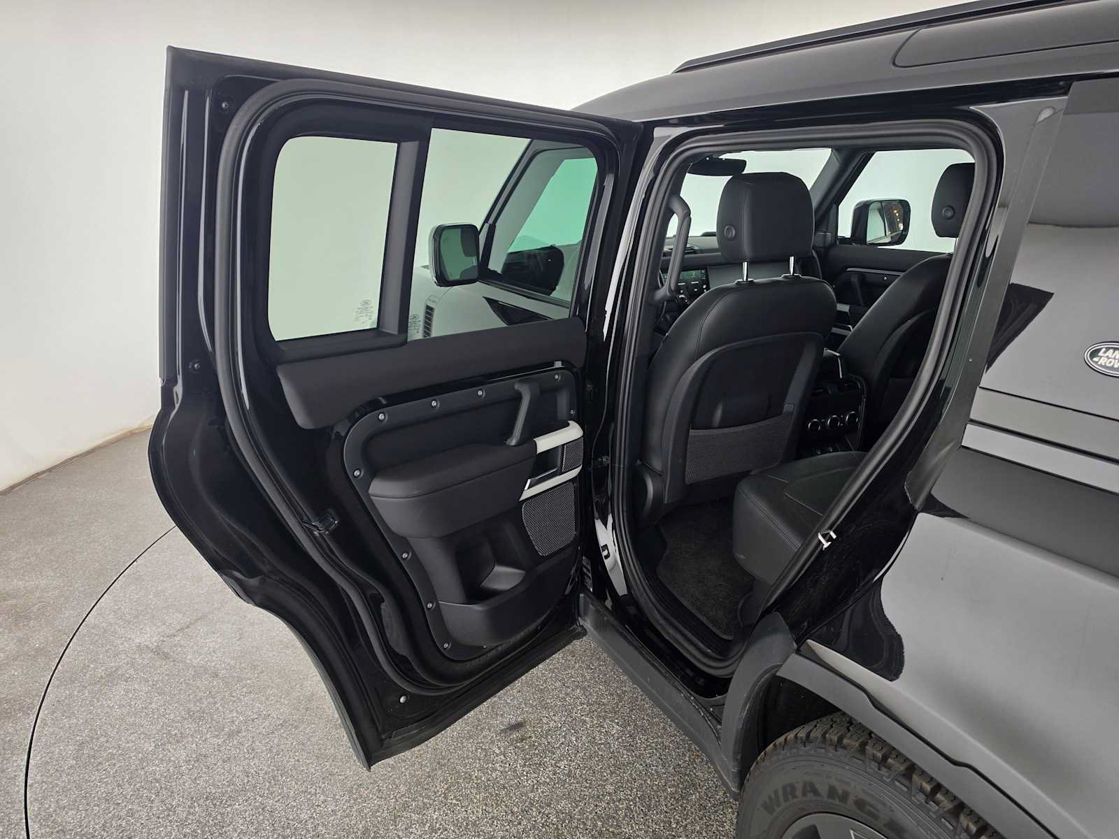 Used 2024 Land Rover Defender 110 S AWD/4WD image 14