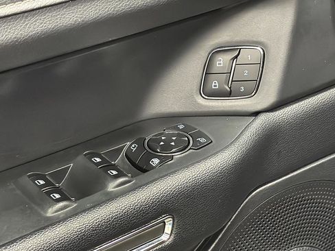 Used 2024 Ford Expedition Max XLT image 20