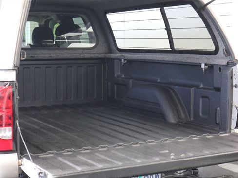 Used 2005 Chevrolet Silverado 2500 LS w/ Heavy-Duty Power Package image 44