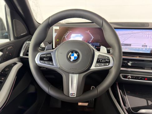 New 2026 BMW X7 xDrive40i w/ M Sport Package image 13