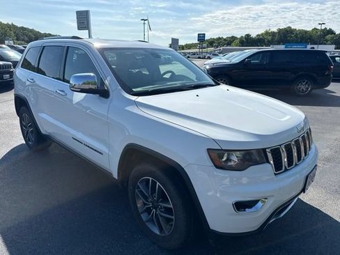 Used 2020 Jeep Grand Cherokee Limited w/ Luxury Group II AWD/4WD image 4