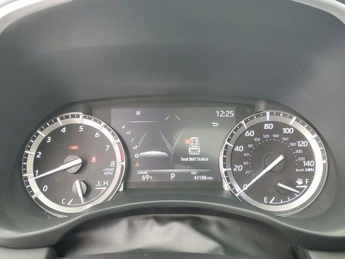 Used 2022 Toyota Highlander XSE image 28