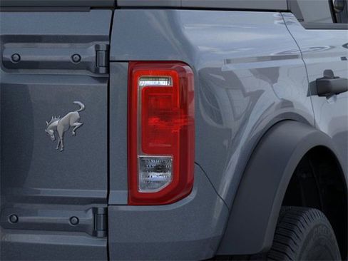 New 2025 Ford Bronco 4-Door image 23