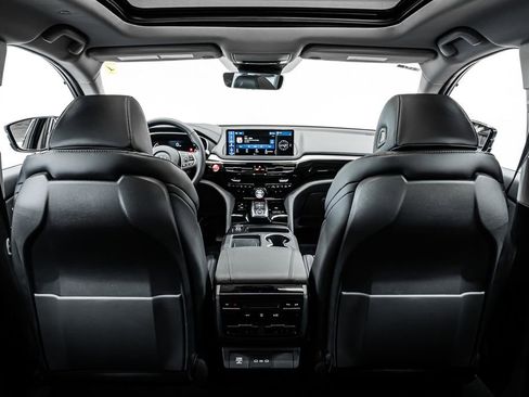 New 2026 Acura MDX SH-AWD image 11