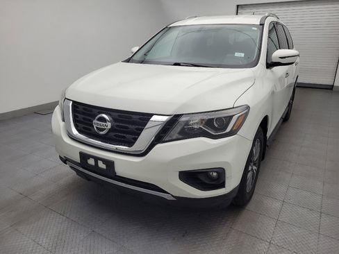 Used 2017 Nissan Pathfinder SV AWD/4WD image 15