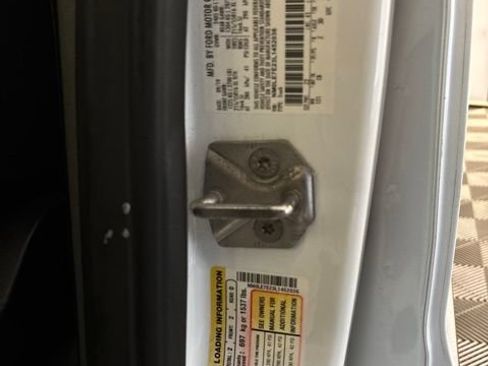 Used 2020 Ford Transit Connect XL FWD image 15