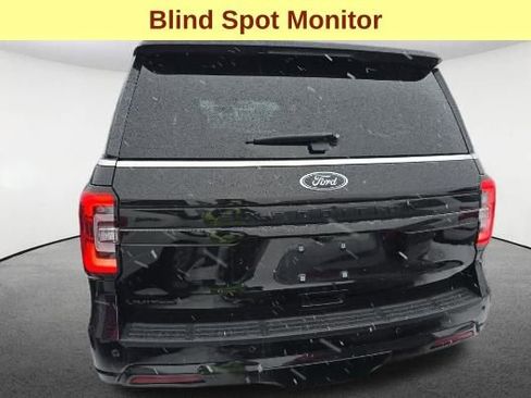Used 2023 Ford Expedition Limited image 7