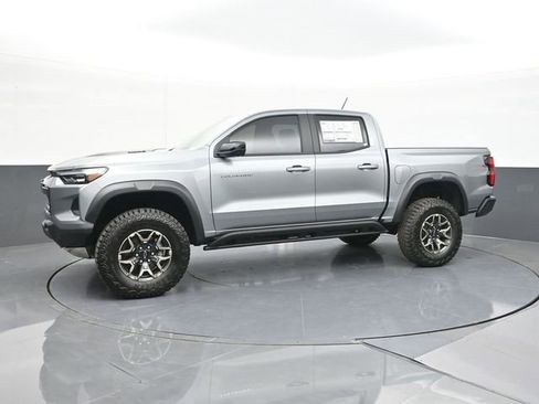 New 2026 Chevrolet Colorado ZR2 w/ Technology Package AWD/4WD image 7