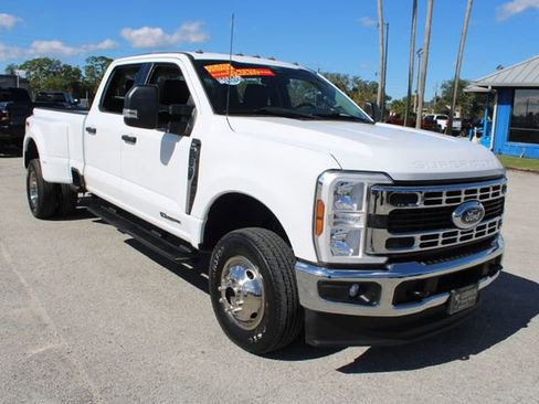 Used 2024 Ford F350 XLT w/ FX4 Off-Road Package image 15